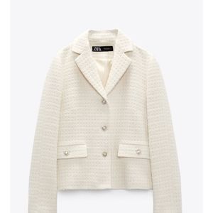 🌸New Textured Zara Short Blazer🌸
